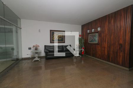 Apartamento à venda com 230m², 3 quartos e 2 vagasÁrea comum - Hall Social