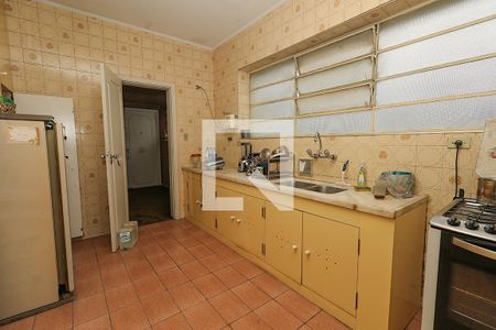 Apartamento à venda com 230m², 3 quartos e 2 vagasCozinha