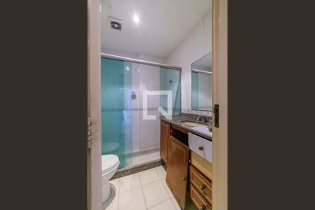 Apartamento à venda com 220m², 3 quartos e 3 vagasBanheiro Suíte 1