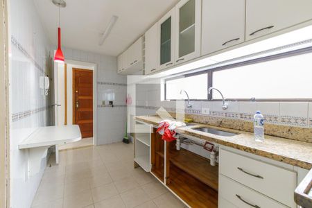 Apartamento à venda com 220m², 3 quartos e 3 vagasCozinha