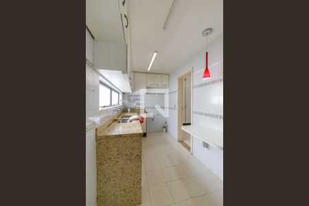 Apartamento à venda com 220m², 3 quartos e 3 vagasCozinha