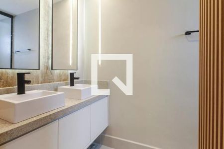 Apartamento à venda com 140m², 4 quartos e 3 vagasBanheiro da Suíte 1