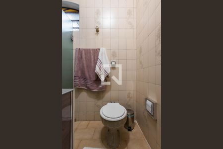 Casa à venda com 200m², 4 quartos e 2 vagasBanheiro 2