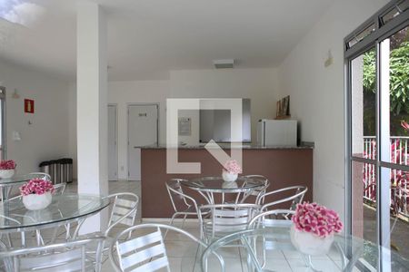 Apartamento à venda com 55m², 2 quartos e 1 vaga Apartamento à venda com 55m², 2 quartos e 1 vagaÁrea comum - Salão de festas