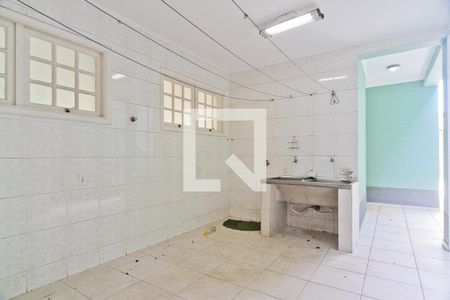 Casa à venda com 465m², 4 quartos e 5 vagas Casa à venda com 465m², 4 quartos e 5 vagasÁrea de Serviço