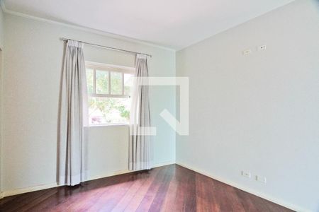 Casa à venda com 465m², 4 quartos e 5 vagas Casa à venda com 465m², 4 quartos e 5 vagasSuíte 2
