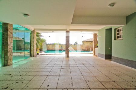 Casa à venda com 465m², 4 quartos e 5 vagas Casa à venda com 465m², 4 quartos e 5 vagasGaragem