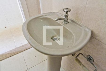 Casa à venda com 465m², 4 quartos e 5 vagas Casa à venda com 465m², 4 quartos e 5 vagasBanheiro de Serviço