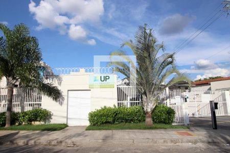 Apartamento para alugar com 49m², 2 quartos e 1 vagaFachada
