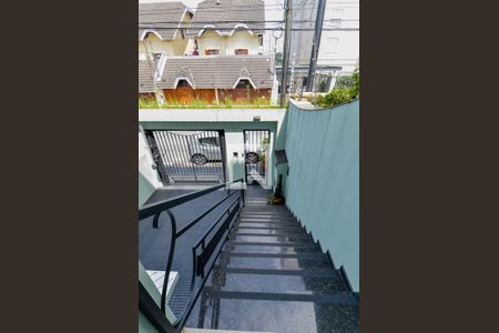 Casa à venda com 190m², 3 quartos e 3 vagasEscada de Entrada 