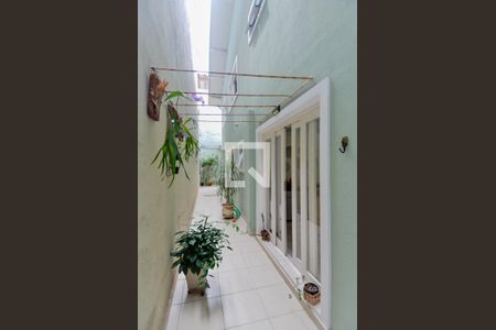 Casa à venda com 190m², 3 quartos e 3 vagasCorredor Lateral 