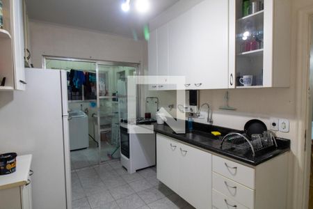 Apartamento à venda com 158m², 4 quartos e 2 vagas Apartamento à venda com 158m², 4 quartos e 2 vagasCozinha