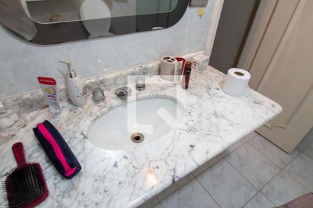 Apartamento à venda com 158m², 4 quartos e 2 vagas Apartamento à venda com 158m², 4 quartos e 2 vagasBanheiro da Suíte