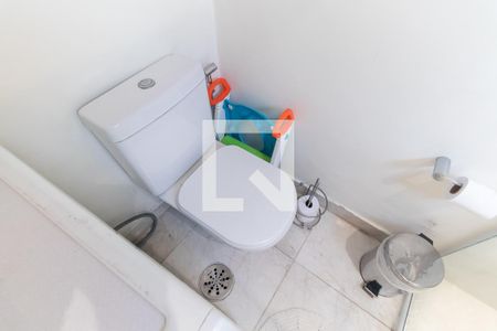 Apartamento para alugar com 65m², 2 quartos e 2 vagas Apartamento para alugar com 65m², 2 quartos e 2 vagasBanheiro