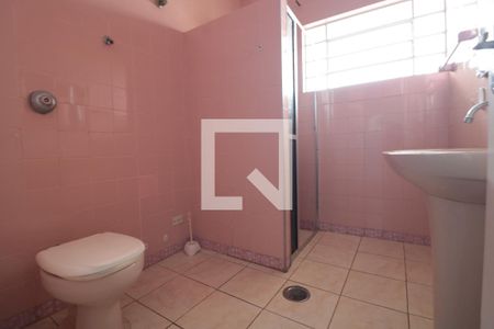 Casa para alugar com 180m², 2 quartos e 2 vagasBanheiro