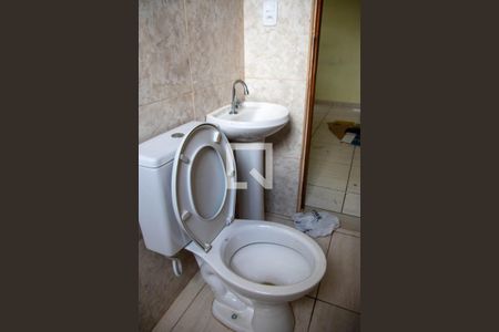 Casa à venda com 154m², 2 quartos e sem vaga Casa à venda com 154m², 2 quartos e sem vagaBanheiro 2