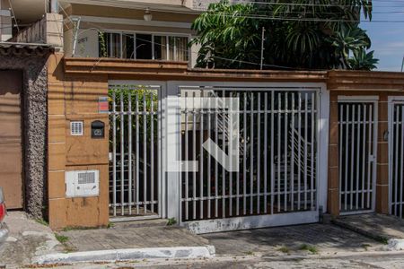 Casa para alugar com 145m², 3 quartos e 4 vagasFachada