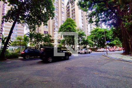 Apartamento à venda com 85m², 3 quartos e 1 vagaVista da Rua