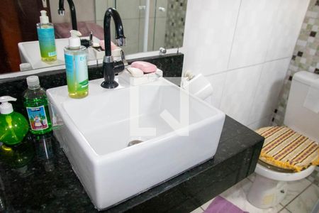 Casa à venda com 350m², 4 quartos e 2 vagasBanheiro 4