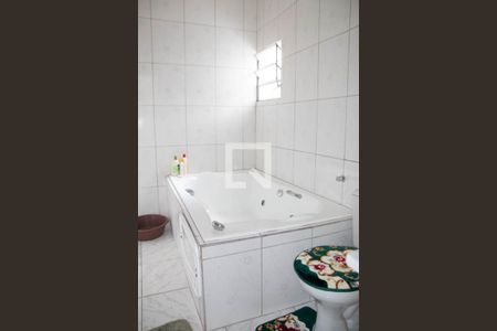 Casa à venda com 350m², 4 quartos e 2 vagasBanheiro do Quarto 3