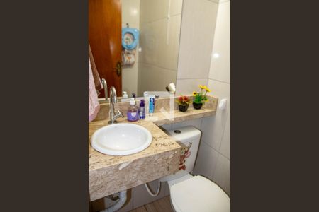 Casa à venda com 350m², 4 quartos e 2 vagasBanheiro 3