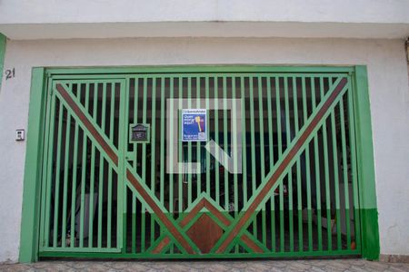 Casa à venda com 350m², 4 quartos e 2 vagasFachada