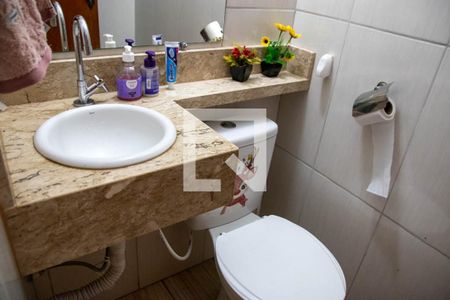 Casa à venda com 350m², 4 quartos e 2 vagasBanheiro 3