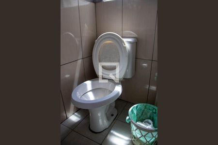 Casa à venda com 350m², 4 quartos e 2 vagasBanheiro de serviço