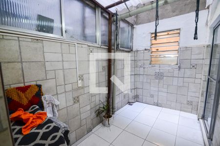 Apartamento à venda com 80m², 2 quartos e 1 vagaÁrea de Serviço