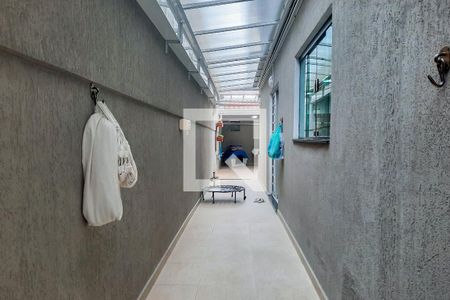 Casa à venda com 183m², 3 quartos e 2 vagasCorredor