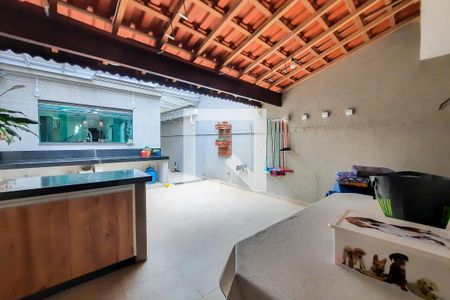 Casa à venda com 183m², 3 quartos e 2 vagasVaranda Gourmet