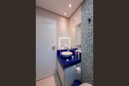 Casa à venda com 183m², 3 quartos e 2 vagasBanheiro Social