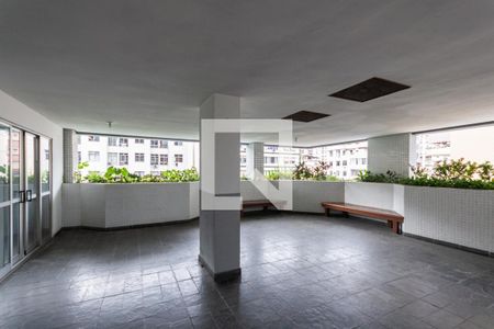 Apartamento à venda com 80m², 2 quartos e 1 vagaÁrea comum