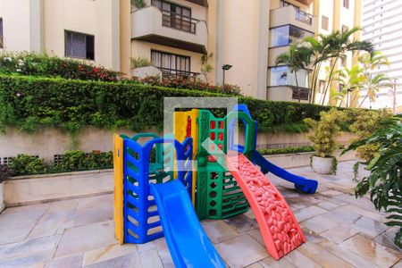 Apartamento à venda com 87m², 3 quartos e 2 vagas Apartamento à venda com 87m², 3 quartos e 2 vagasÁrea comum - Playground