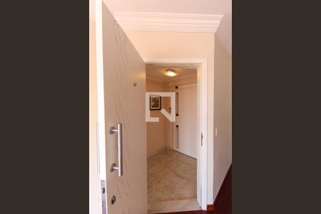 Apartamento à venda com 87m², 3 quartos e 2 vagas Apartamento à venda com 87m², 3 quartos e 2 vagasPorta de Entrada