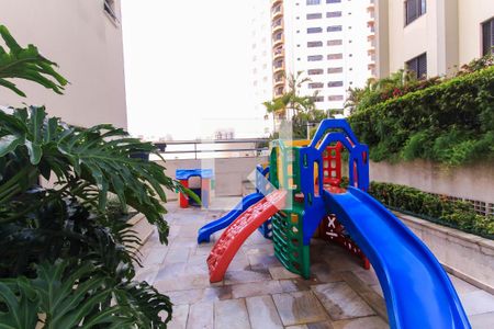 Apartamento à venda com 87m², 3 quartos e 2 vagas Apartamento à venda com 87m², 3 quartos e 2 vagasÁrea comum - Playground