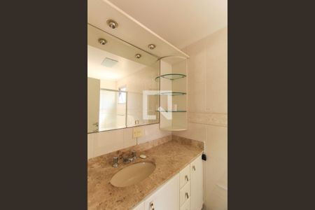 Apartamento à venda com 87m², 3 quartos e 2 vagas Apartamento à venda com 87m², 3 quartos e 2 vagasBanheiro do Quarto 2