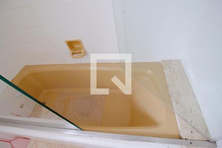 Apartamento à venda com 116m², 3 quartos e 2 vagasBanheiro da Suíte 2