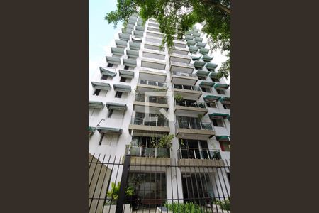 Apartamento à venda com 116m², 3 quartos e 2 vagasFachada e portaria