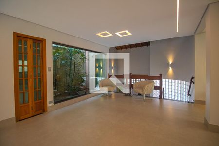 Casa à venda com 3 quartos, 314m² em Parque dos Passaros, São Bernardo do Campo