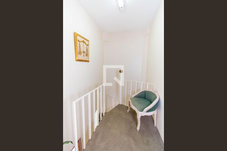 Casa à venda com 288m², 3 quartos e 2 vagas Casa à venda com 288m², 3 quartos e 2 vagasHall