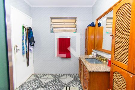 Casa à venda com 288m², 3 quartos e 2 vagas Casa à venda com 288m², 3 quartos e 2 vagasBanheiro 2