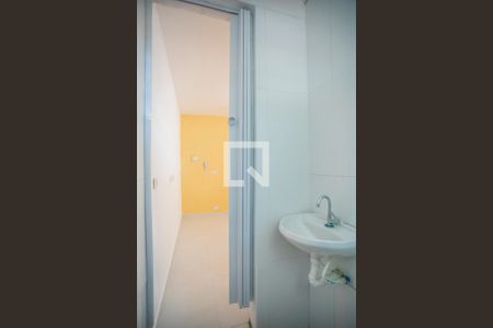 Banheiro de kitnet/studio para alugar com 1 quarto, 15m² em Vila da Saúde, São Paulo