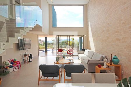 Casa à venda com 5 quartos, 550m² em Jardim Serrano, Nova Lima