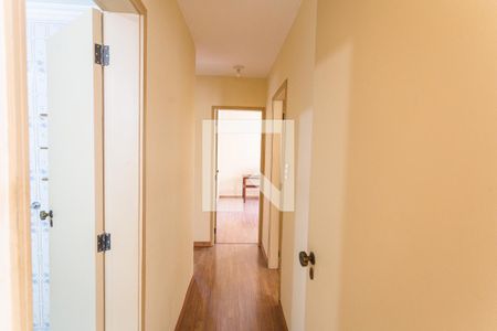 Corredor de apartamento à venda com 3 quartos, 119m² em Serra, Belo Horizonte