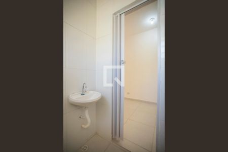 Banheiro de kitnet/studio para alugar com 1 quarto, 25m² em Vila da Saúde, São Paulo