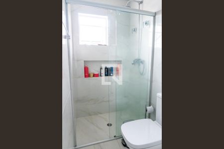 Casa à venda com 261m², 4 quartos e 3 vagasBanheiro da Suíte 4 Detalhe