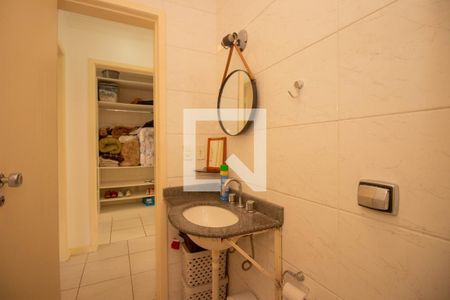 Apartamento para alugar com 116m², 1 quarto e sem vagaBanheiro