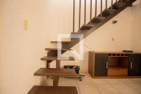 Apartamento para alugar com 116m², 1 quarto e sem vagaEscada