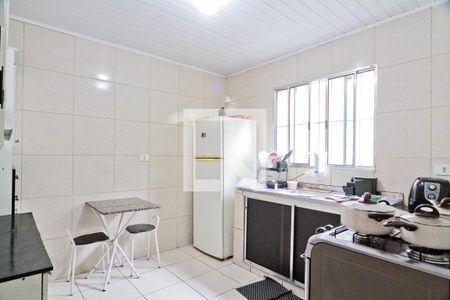 Casa para alugar com 300m², 4 quartos e 3 vagas Casa para alugar com 300m², 4 quartos e 3 vagasEdícula - cozinha